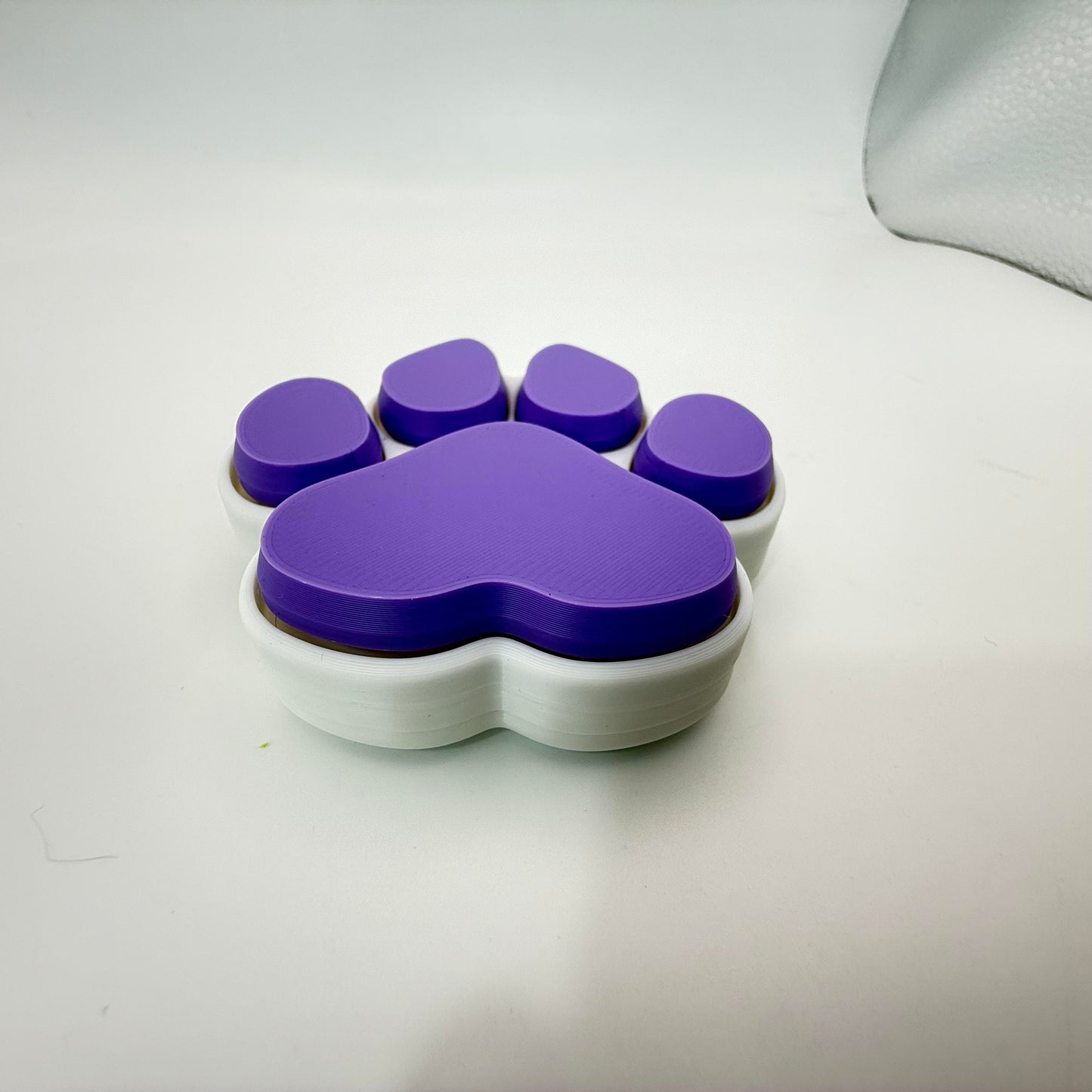 Dog Paw Clicker Keychain – Fidget Fun with a Canine Twist!