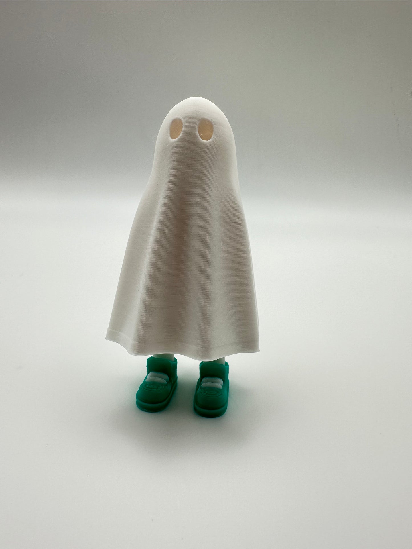 Adorable Cutie 3D Printed Ghost with Colorful Shoes!