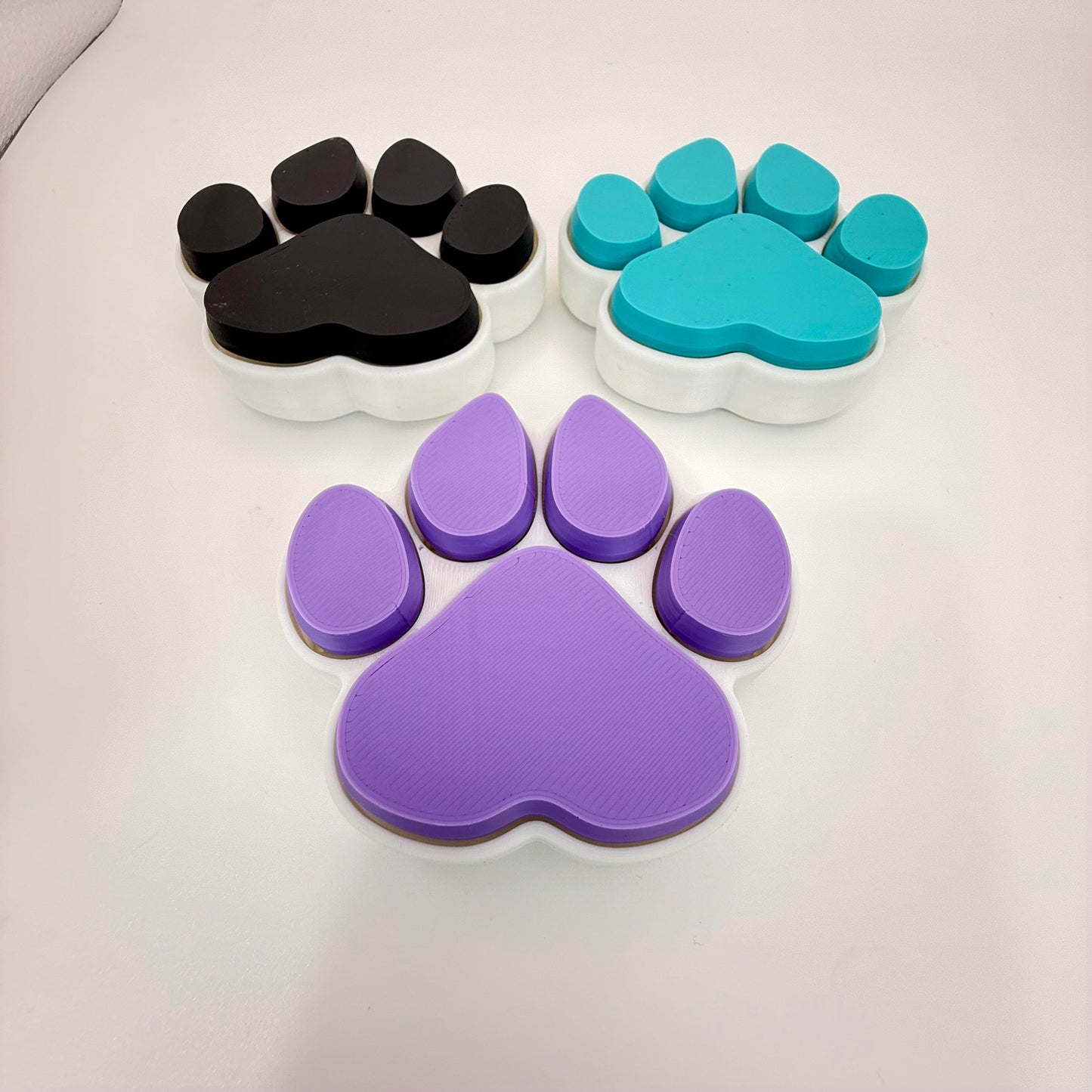 Dog Paw Clicker Keychain – Fidget Fun with a Canine Twist!